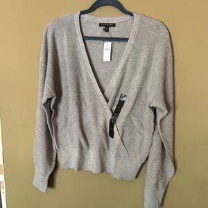 Banana Republic Gray V-Neck Sweater Soft Knit